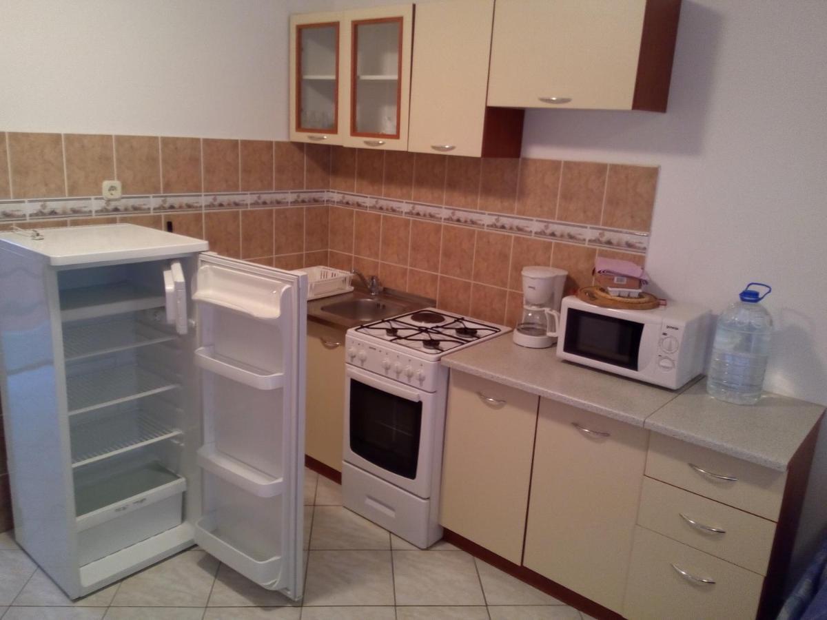 Maslina Apartment วีร์ ภายนอก รูปภาพ